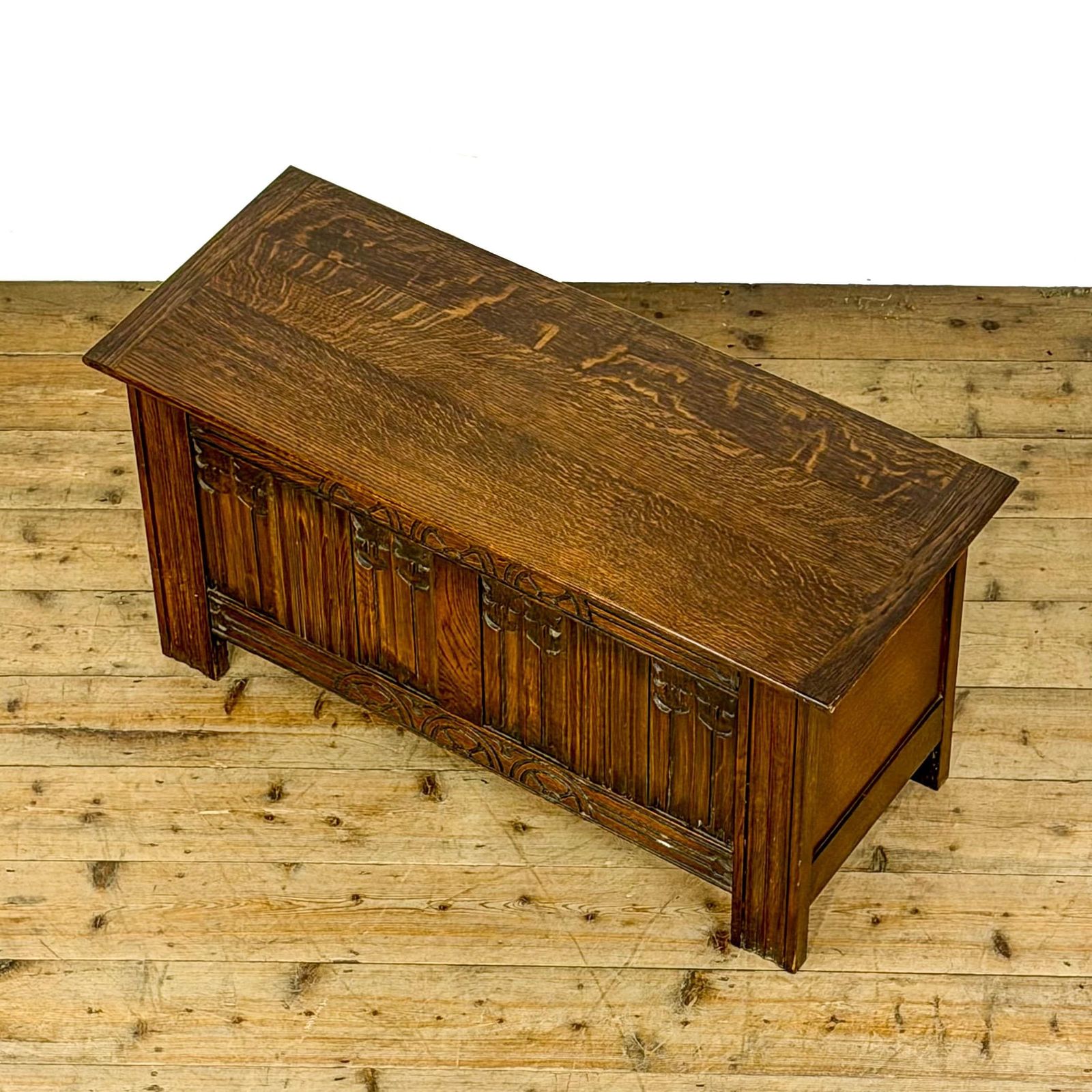 Late 20th Century Oak Coffer | Antique Coffer | Antique Furniture | Antiques | Antique Storage (M 6860) photo for sale