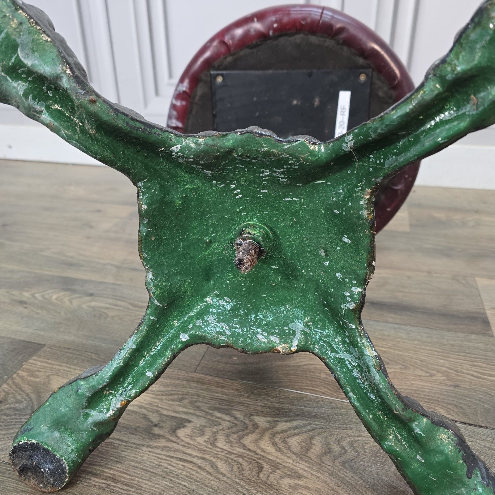 photo vintage Antique Pub Stool Piano Seat Red Leather Vinyl Cast Iron Base Claw Feet