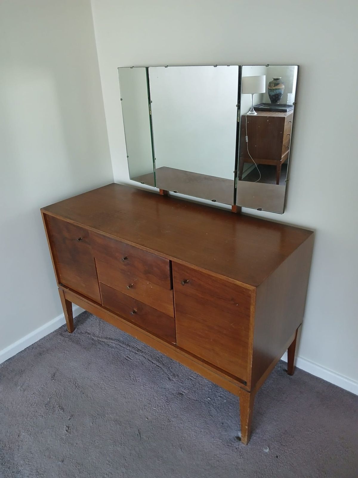 Uniflex Bedroom Dressing Table