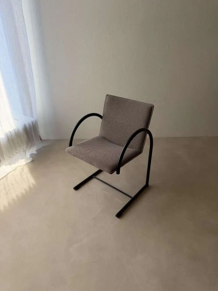 Set Van Vier Metaform Cirkel Eetkamerstoelen, Jaren 1980 photo buy