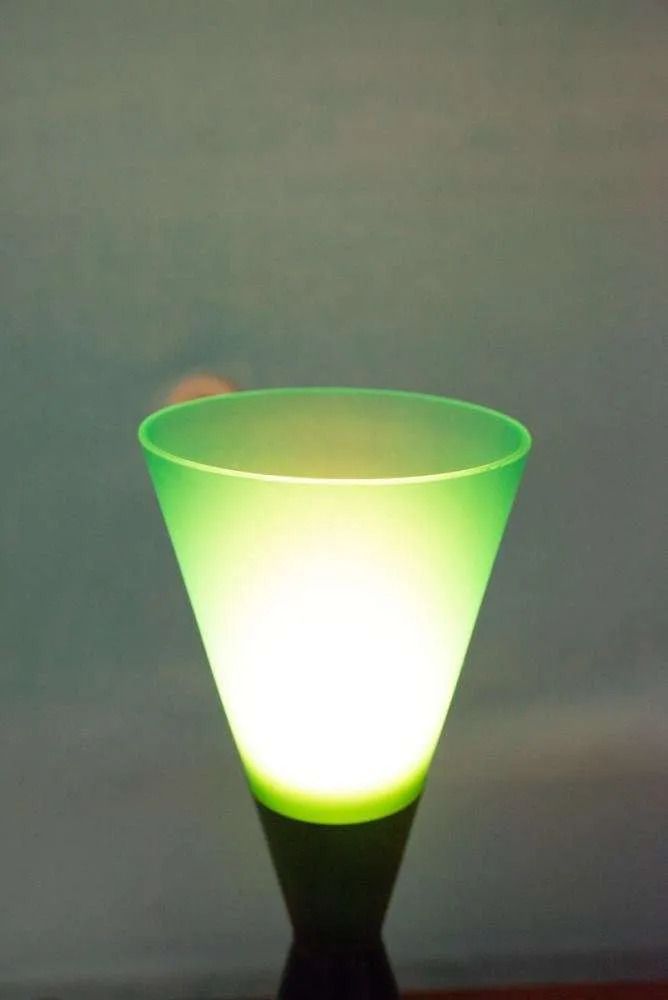 Vintage Designlamp Uit De Jaren 70/80, Memphis Stijl Diabolo. photo vinterior