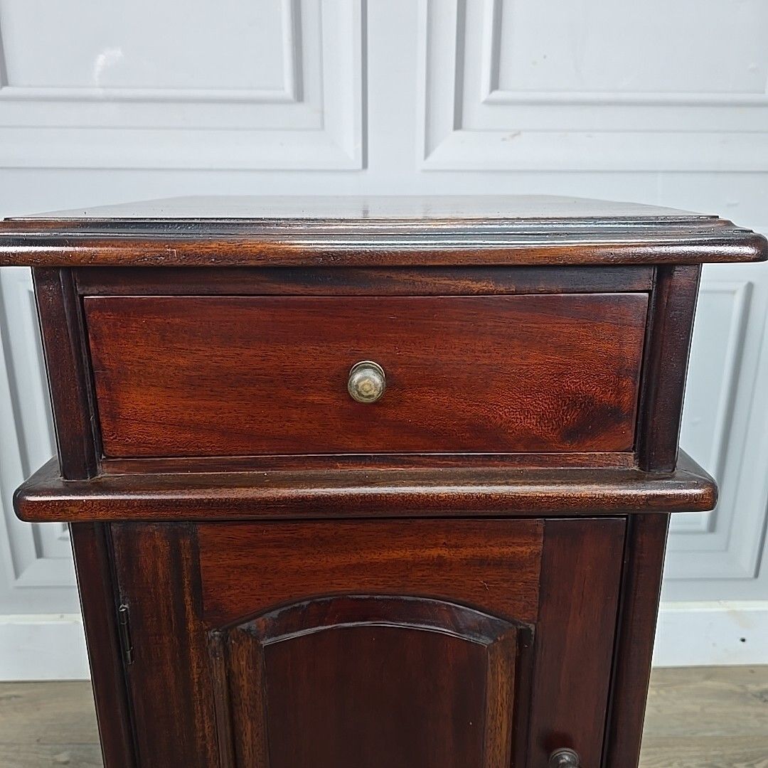 Antique Reproduction Pot Cupboard Bedside Table Mahogany Wood Cabinet Stand photo vinterior