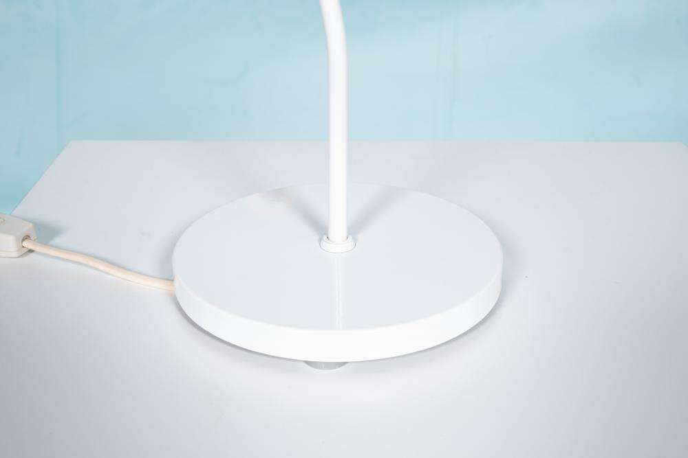 Minimalistische Bureaulamp Uit De Jaren '70, Omi Sölken Memphis Tafellamp. photo 137.0