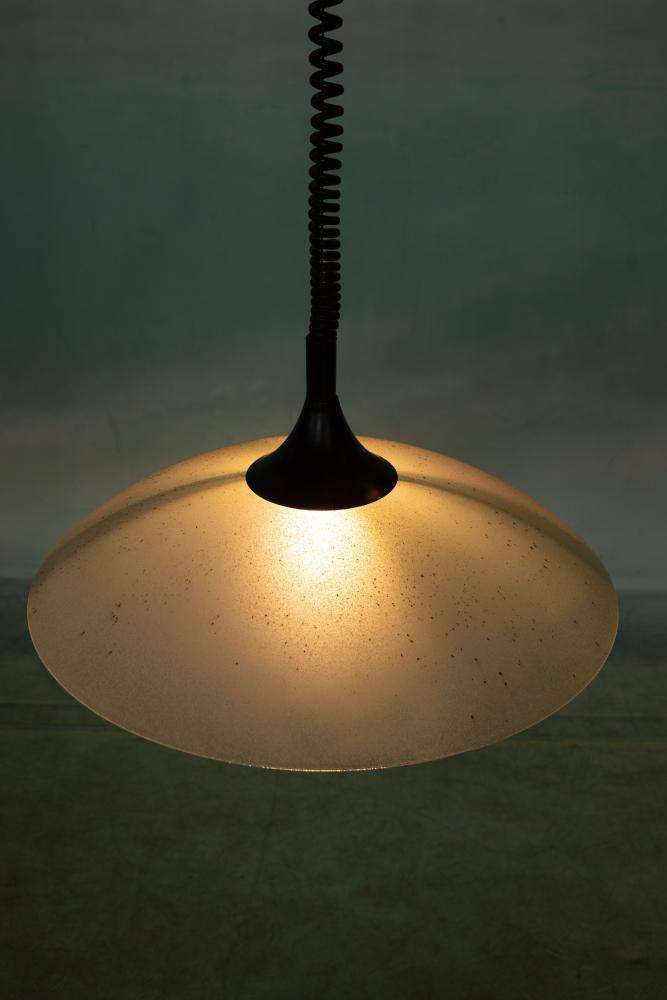 Verlichting Memphis Jaren 1980 Glazen Hanglamp, Vintage Treklamp. photo