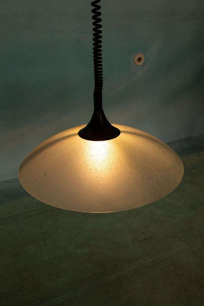 147.0 Memphis Jaren 1980 Glazen Hanglamp, Vintage Treklamp. photo