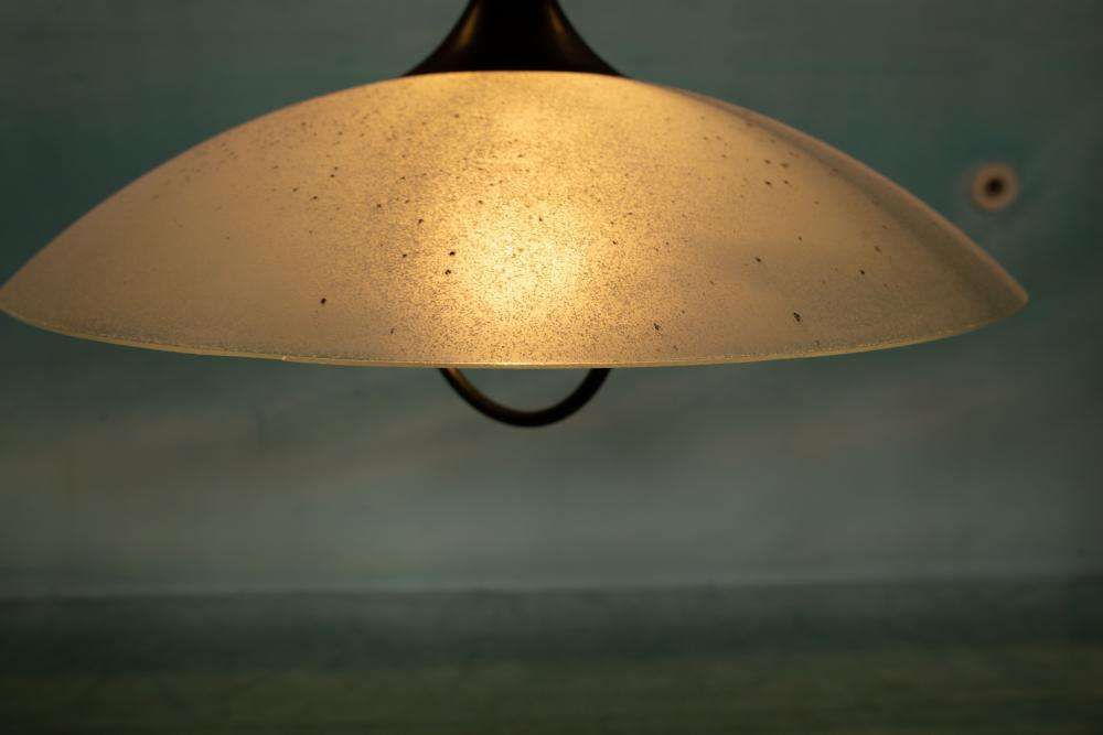 photo buy Memphis Jaren 1980 Glazen Hanglamp, Vintage Treklamp.