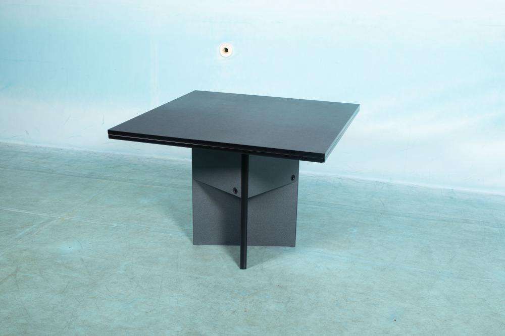 Postmodern Eettafel Hennie De Jong, Minimalistische Eettafel. photo buy