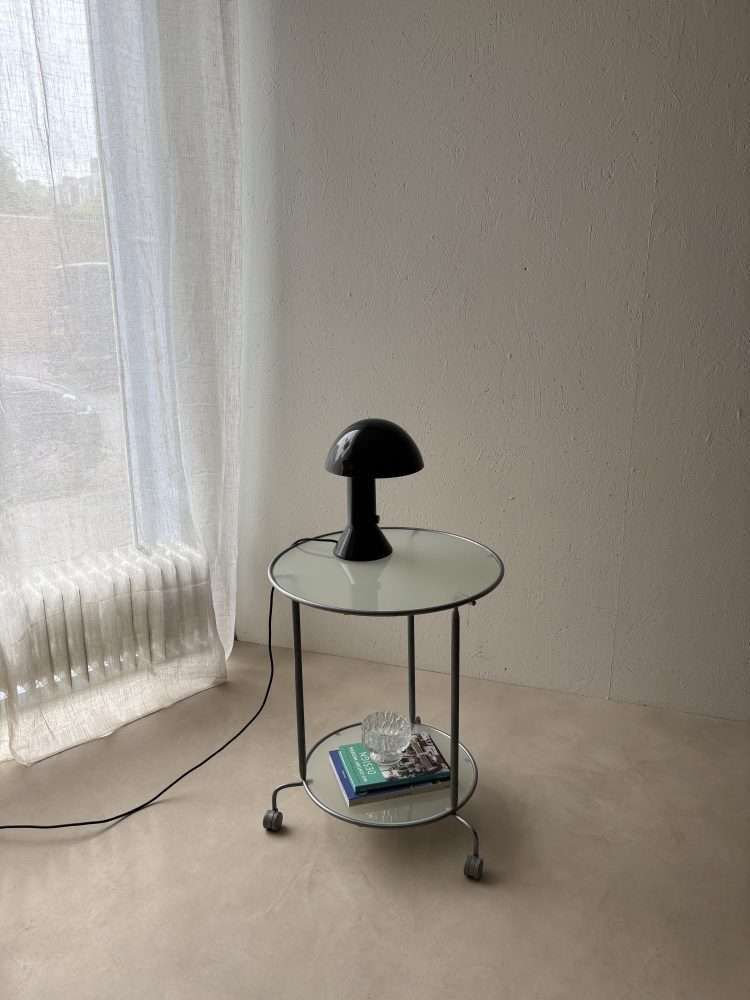 Meubels Ikea Tweelaags Serveerwagen Met Glas photo