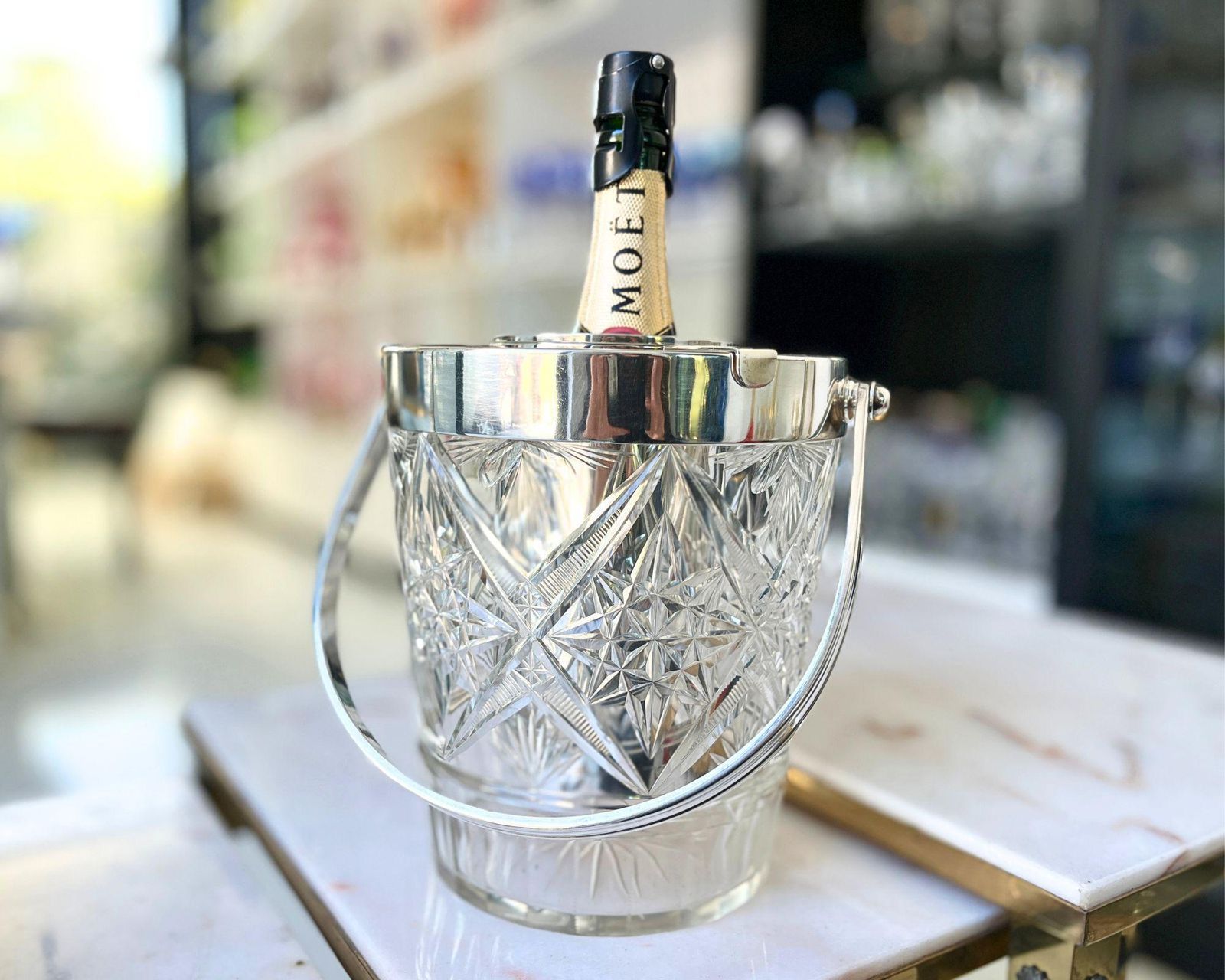 photo for sale Seau à champagne, refroidisseur à vin, avec insert pour bouteille, métal argenté