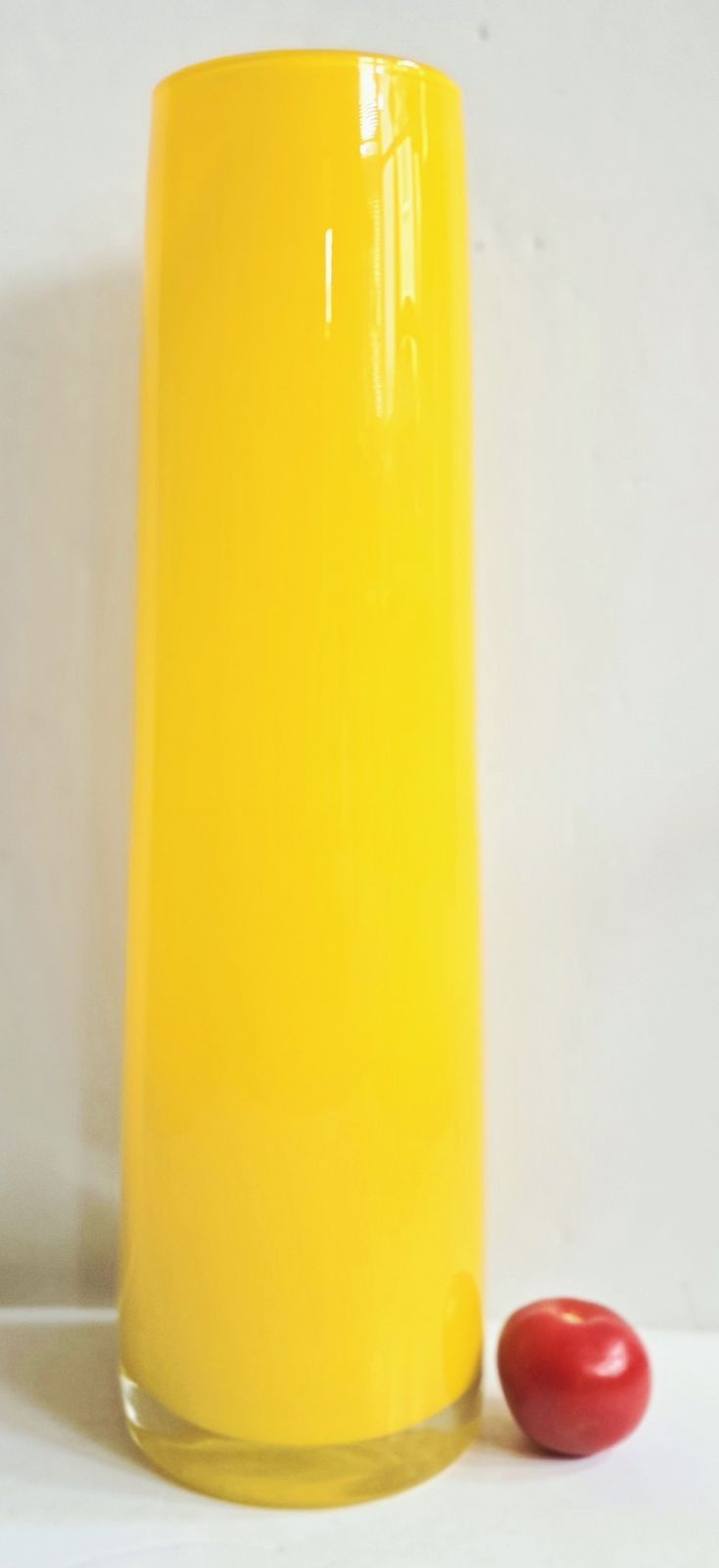 photo furniture Large Mid Century Italian Yellow Glass Vase