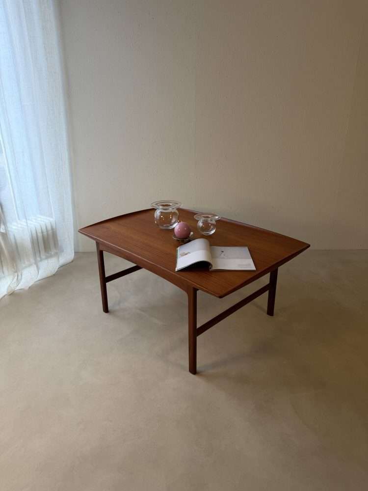 photo furniture Zweedse Design Salontafel Tingströms Frisco, Ca. Jaren 1960