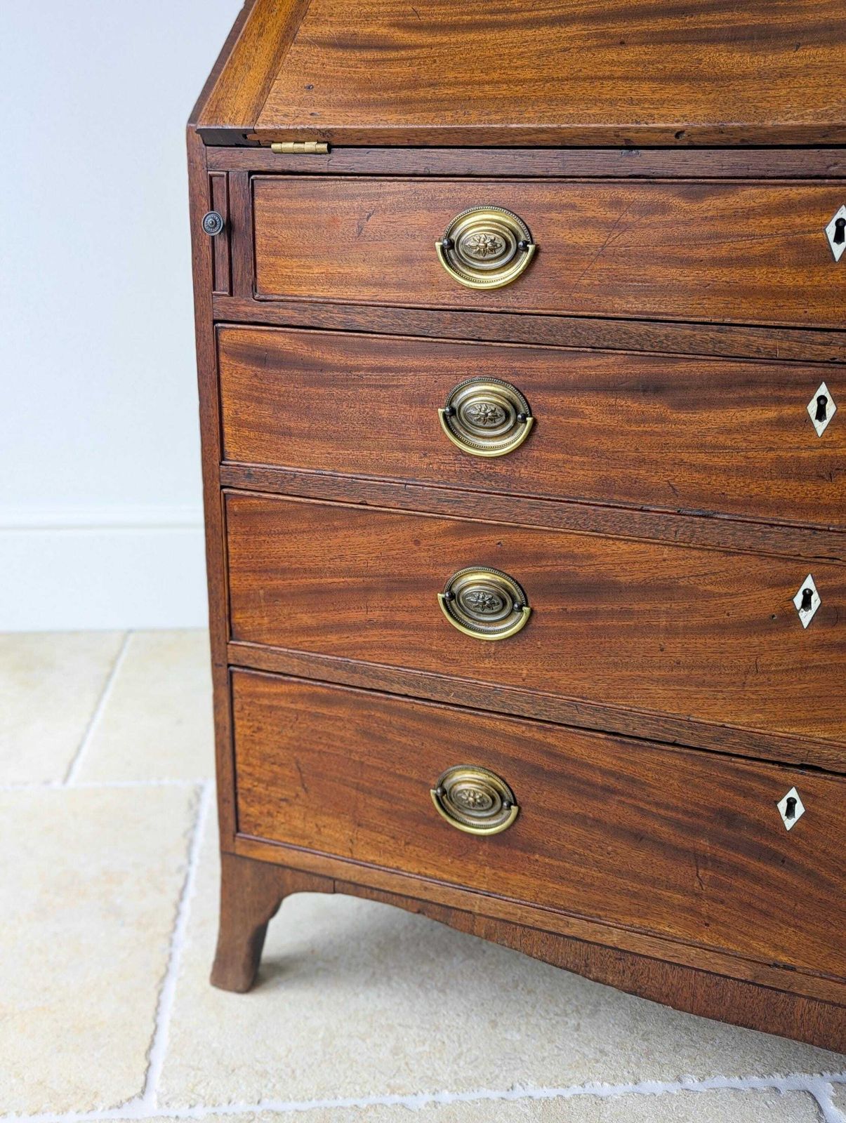 photo vintage Antique Georgian Mahogany Bureau C.1800