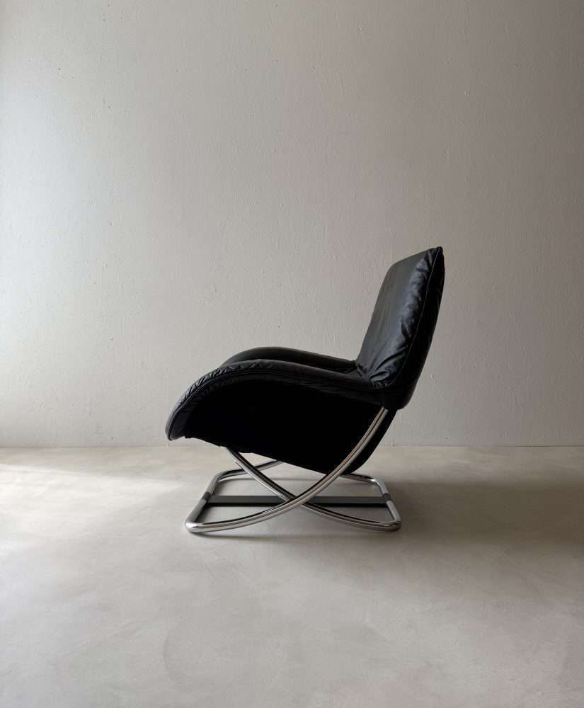Zwitserse Lounge Fauteuil Met Ottoman – Robert Haussmann, Jaren 1980 photo vintage