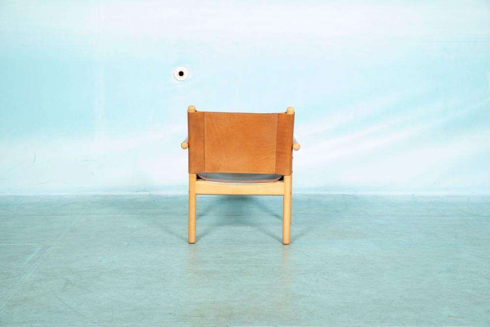 photo buy Deense Safari Fauteuil Beukenhout Leer Jaren 1970