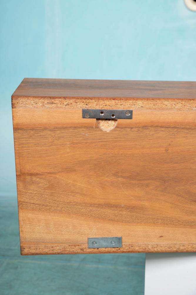 photo buy Minimalistische Wandconsole In Walnootfineer, Mid Century