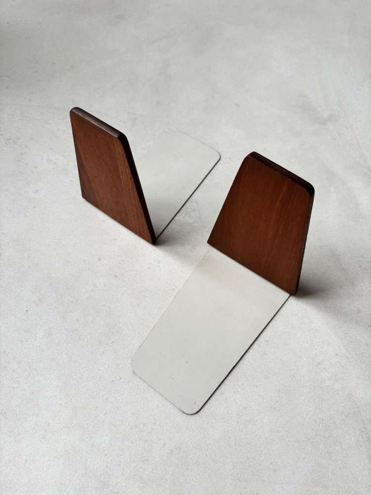 photo furniture Kai Kristiansen Boekensteun Feldballes Møbelfabrik Teak