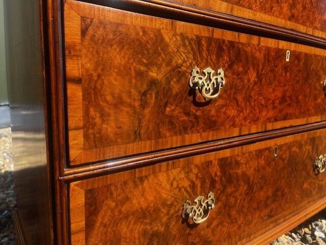 A George II Style Burr Walnut Chest Of Drawers. photo vintage