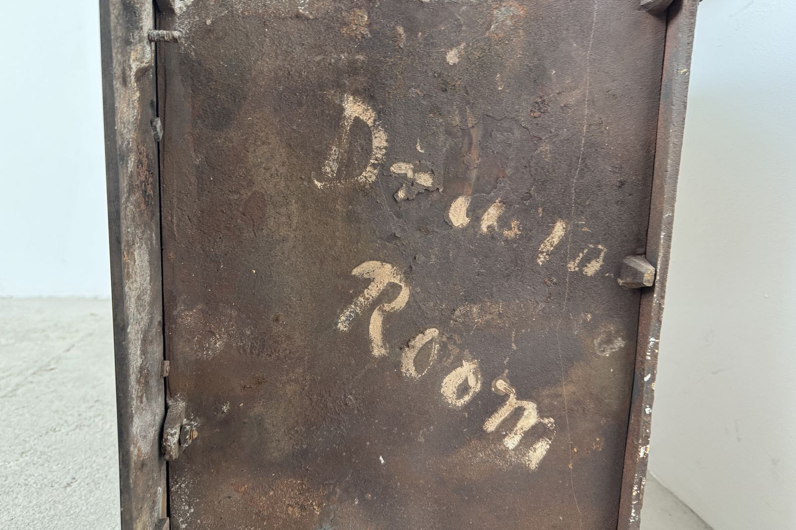photo vintage Early 19th Century Regency Cast Iron And Bronze Fire Box