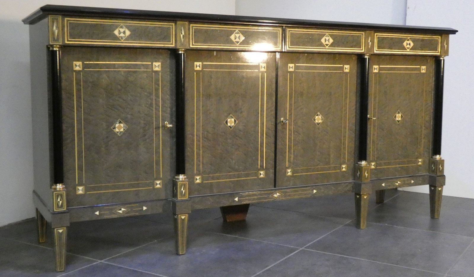 photo furniture Louis XVI Style Hollywood Regency Sideboard In Burl Wood, Grey Lacquer And Brass, France, 1980s
