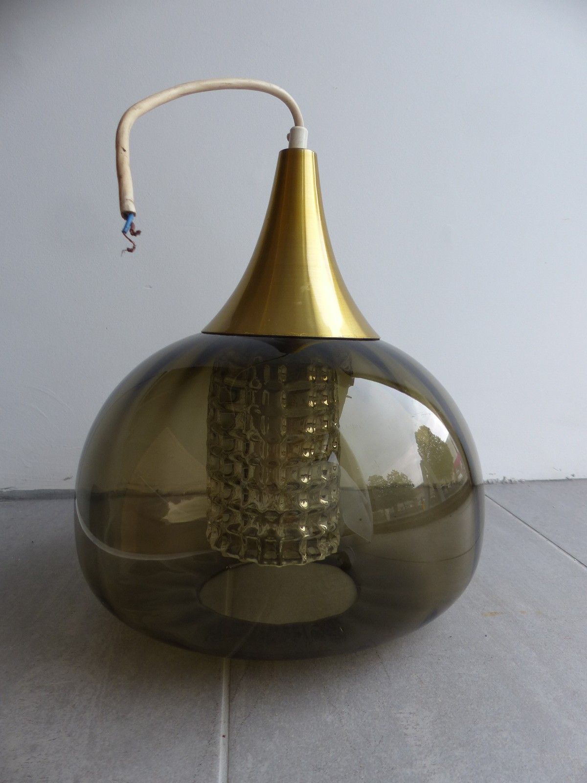 ​Vintage Mid Century Modern Smoked Grey Glass Onion Pendant Light – 1960s/70s photo vintage