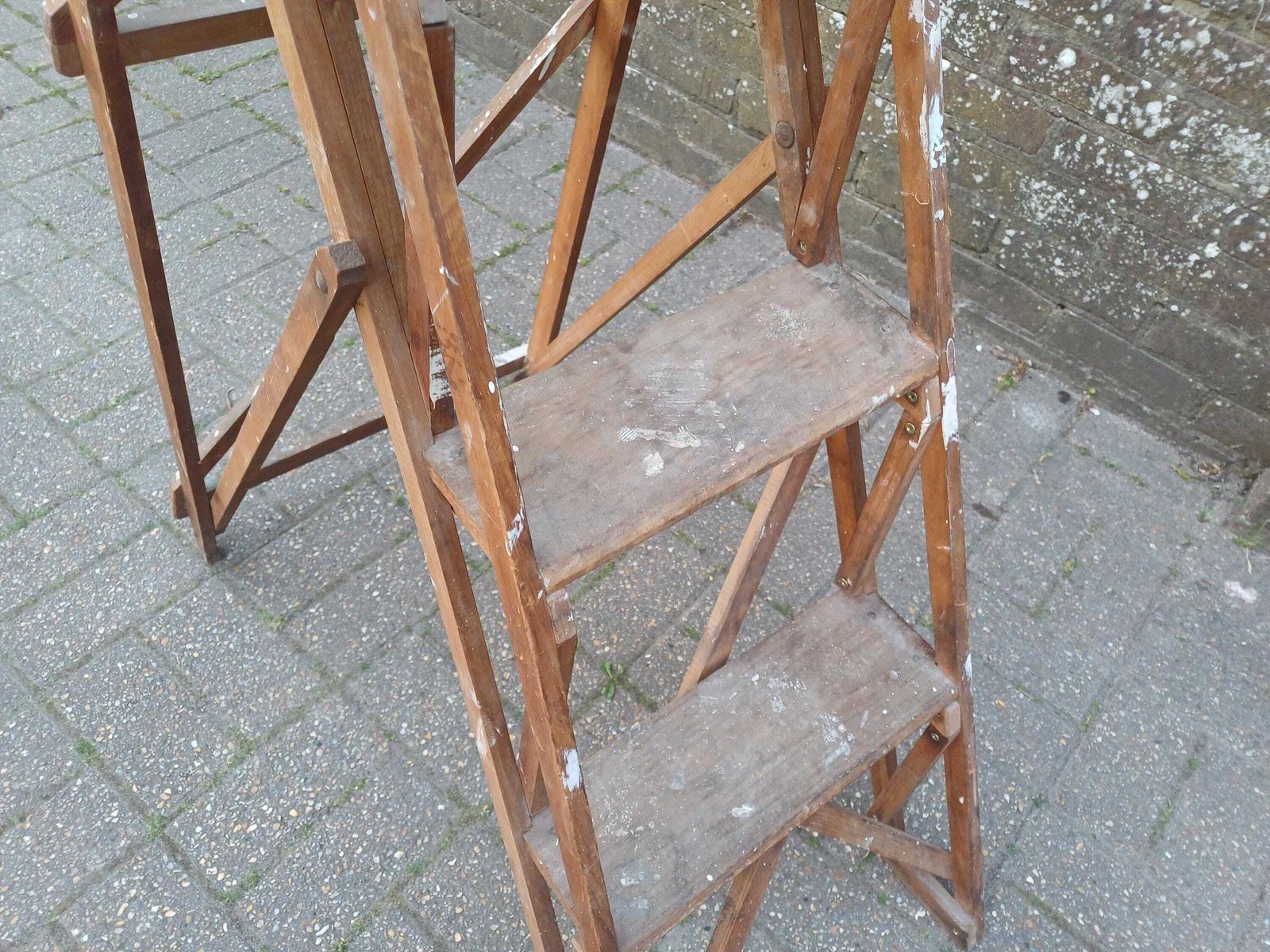 225.0 Antique Wooden Step Ladder Early 20th Century Pine Stand Rustic Shelving Display Clothes Rack Shabby Chic Folding Decor photo