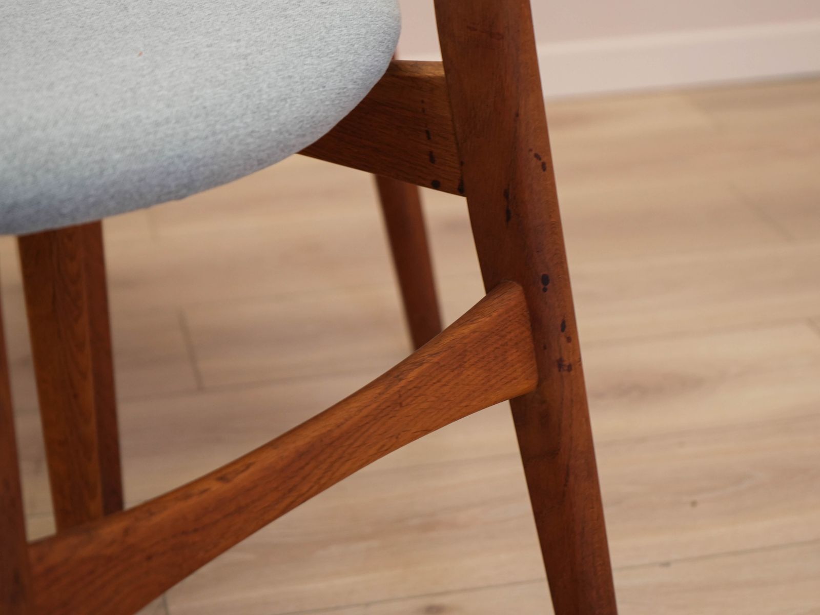 photo vinterior Set Van Vier Stoelen Ch30, Deens Design, Ca. Jaren 1960, Ontwerper: Hans J. Wegner