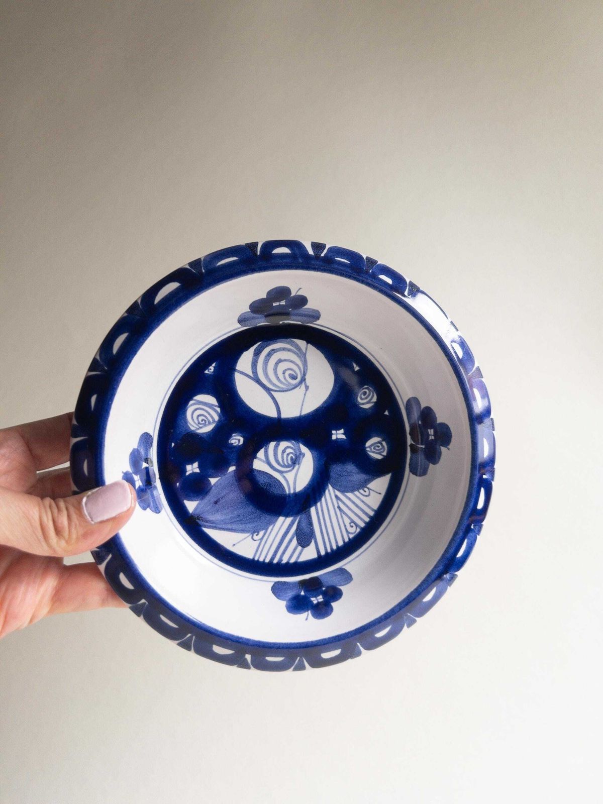 Swiss Pottery By Luzerner Keramik   Blue And White Bowls   Floral Decor   Set Of 4 photo buy