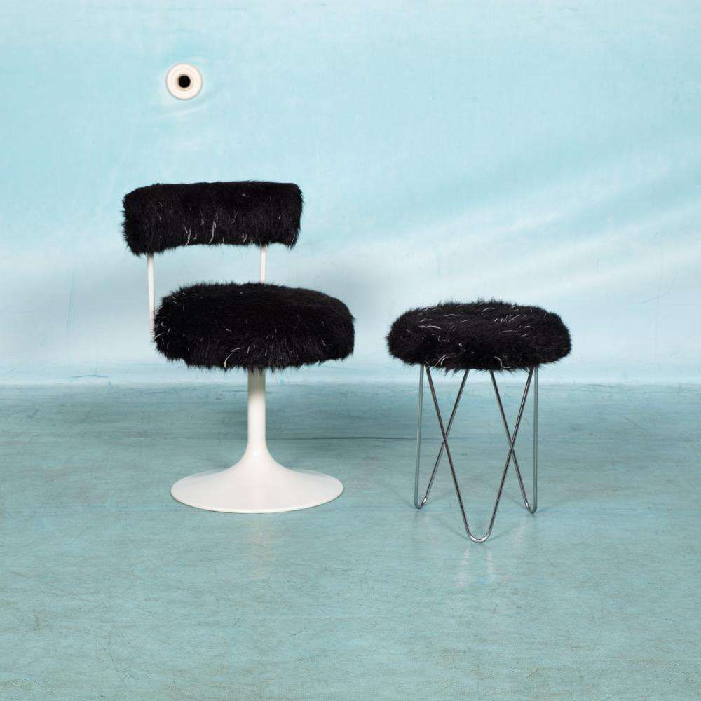 Space Age Design Stoel Jaren Zestig, Pluche Kruk Trompetvoet photo furniture