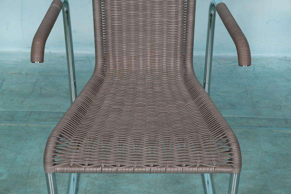 photo vinterior Vintage Armchair Tecta B20, Minimalist Tubular Chair