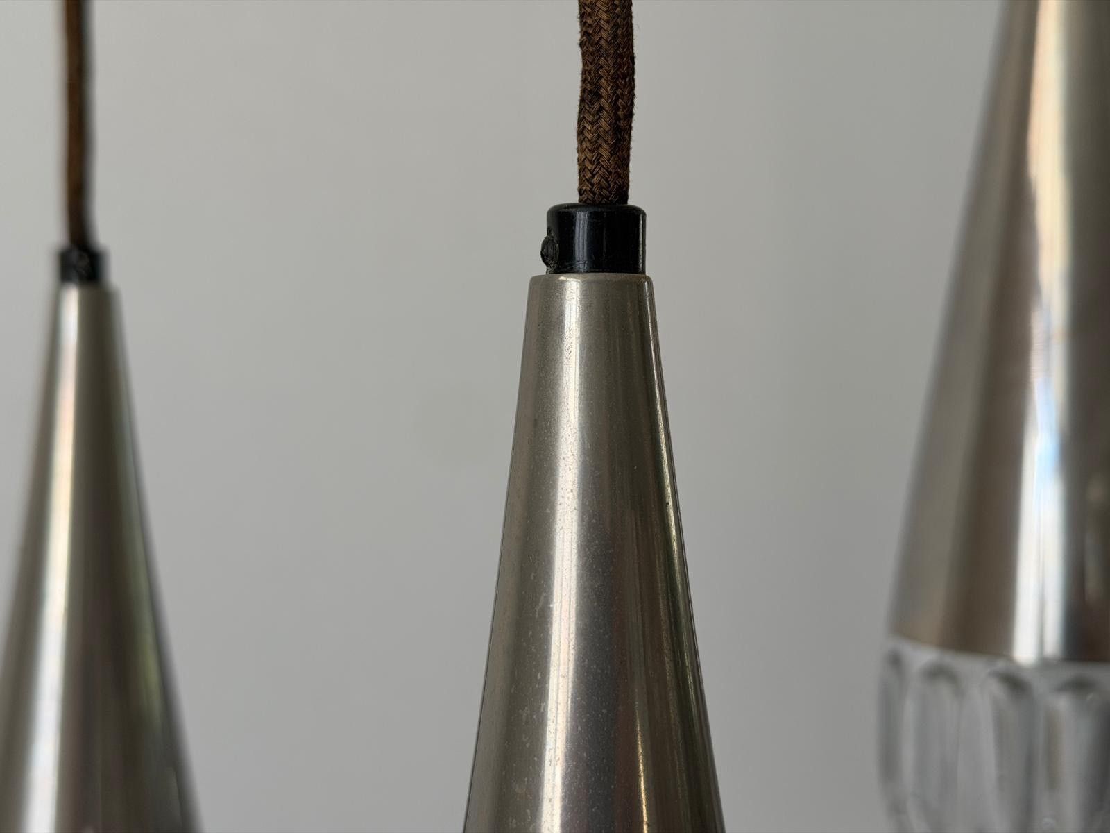 photo furniture Crystal Glass And Chrome 3 Shade Cascade Pendant Lamp, 1960s, Germany