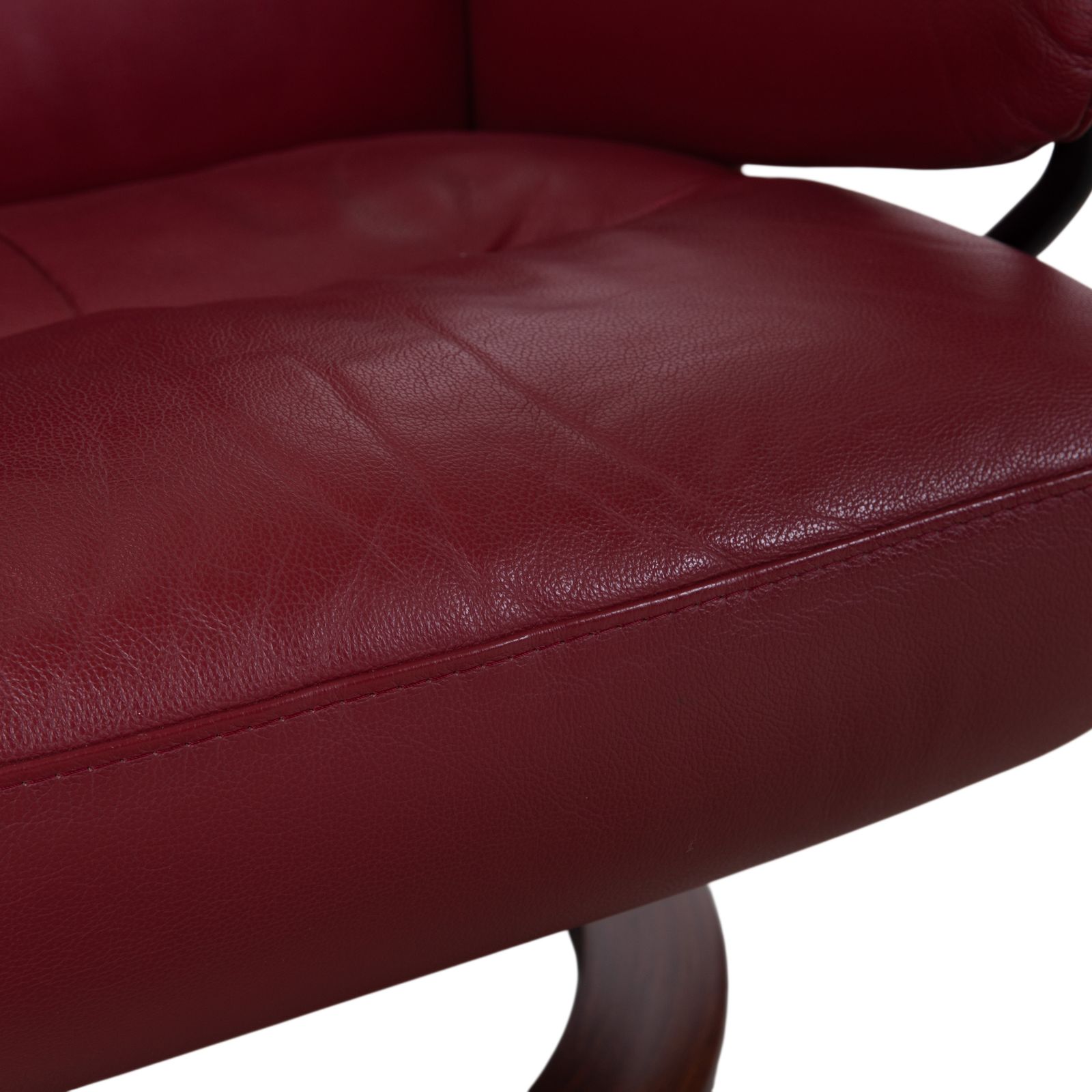 Fauteuil relax Stressless Atlantic en cuir véritable rouge avec repose-pieds, fonction inclinable photo vinterior