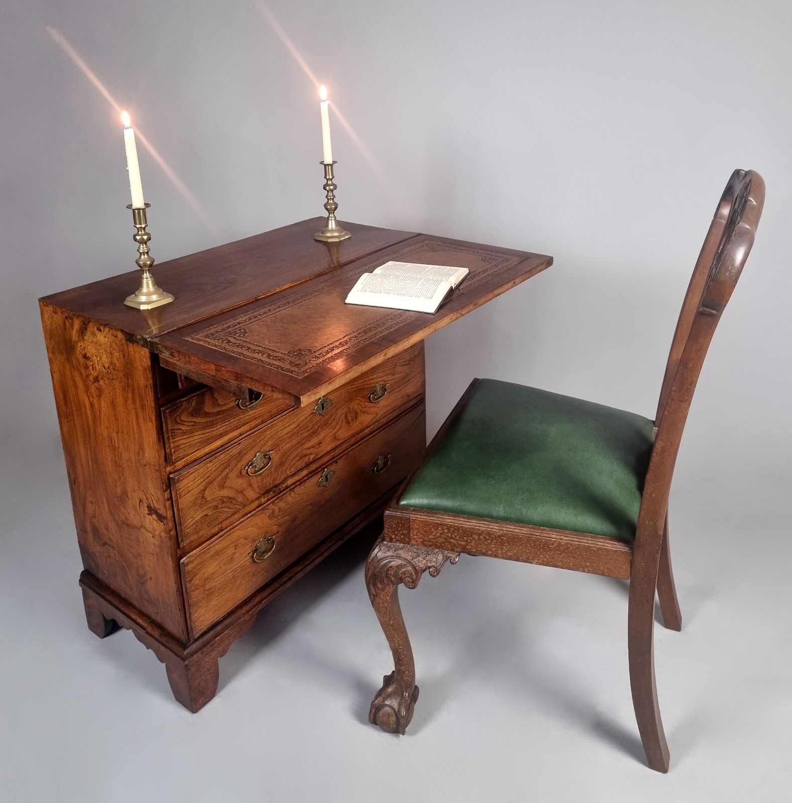 Small And Beautiful George II Elm Bachelors Chest C. 1740 photo for sale