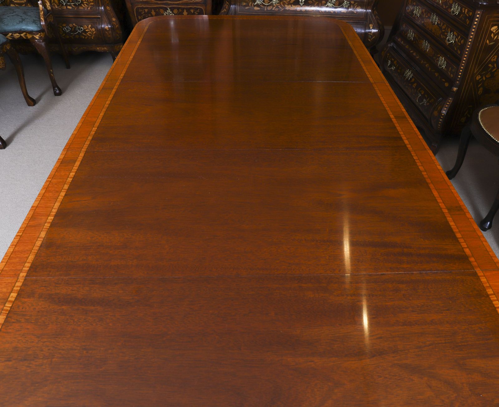 photo furniture Regency Revival Dining Table & 8 Chairs By William Tillman 20th C