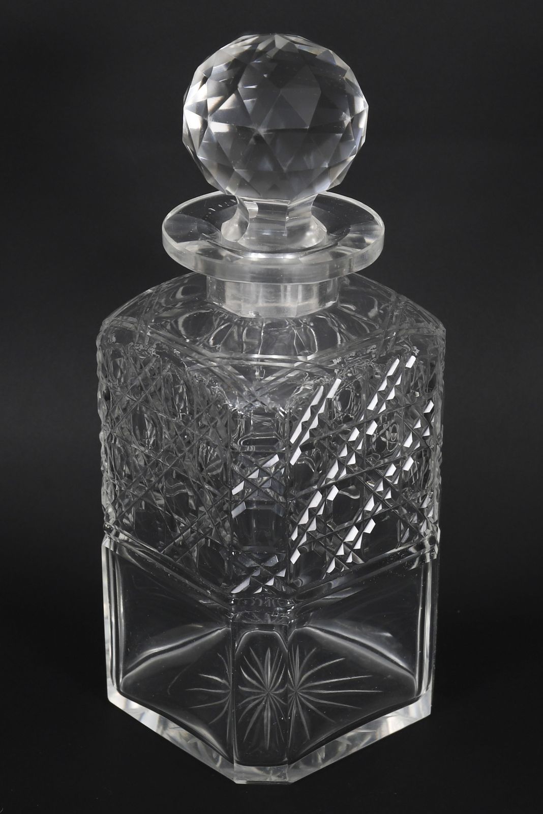 photo vintage Antique Satin Wood Inlaid Three Cut Crystal Decanter Tantalus & Games 19th C