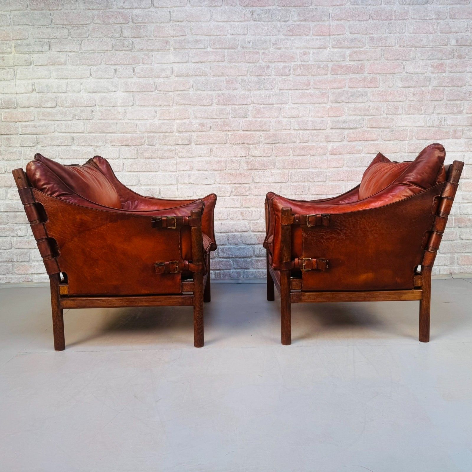 photo buy Vintage Swedish 60s Arne Norell “Ilona” Tan Leather Sofa & Pair Of Safari Chairs