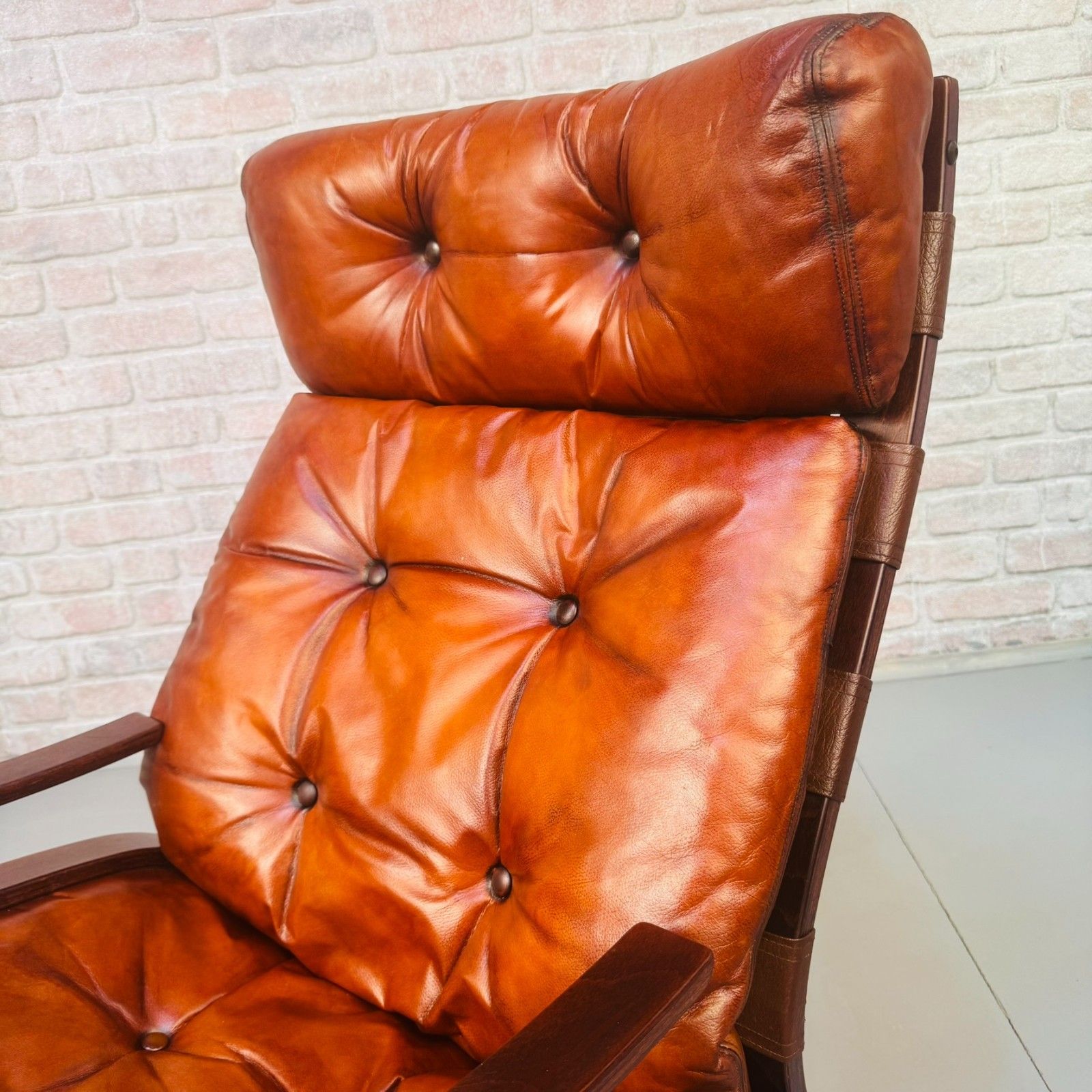 Vintage 1970s Hove Mobler Skyline Lounge Chairs Tan Leather Bentwood Beech photo buy