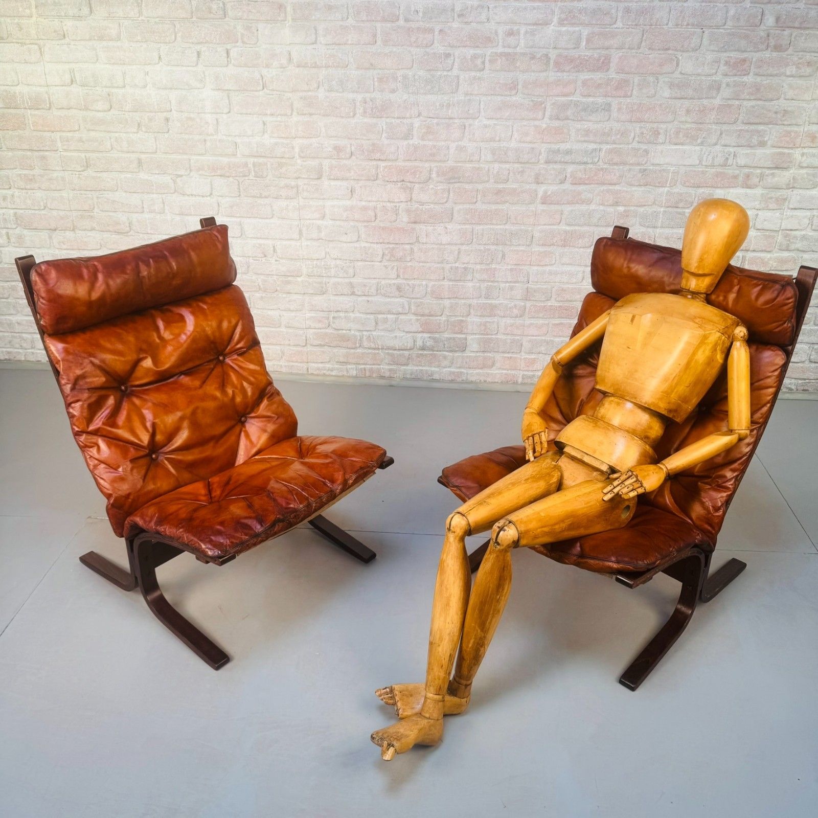 Pair Of 1970s Westnofa Siesta High Back Lounge Chairs By Ingmar Relling photo for sale