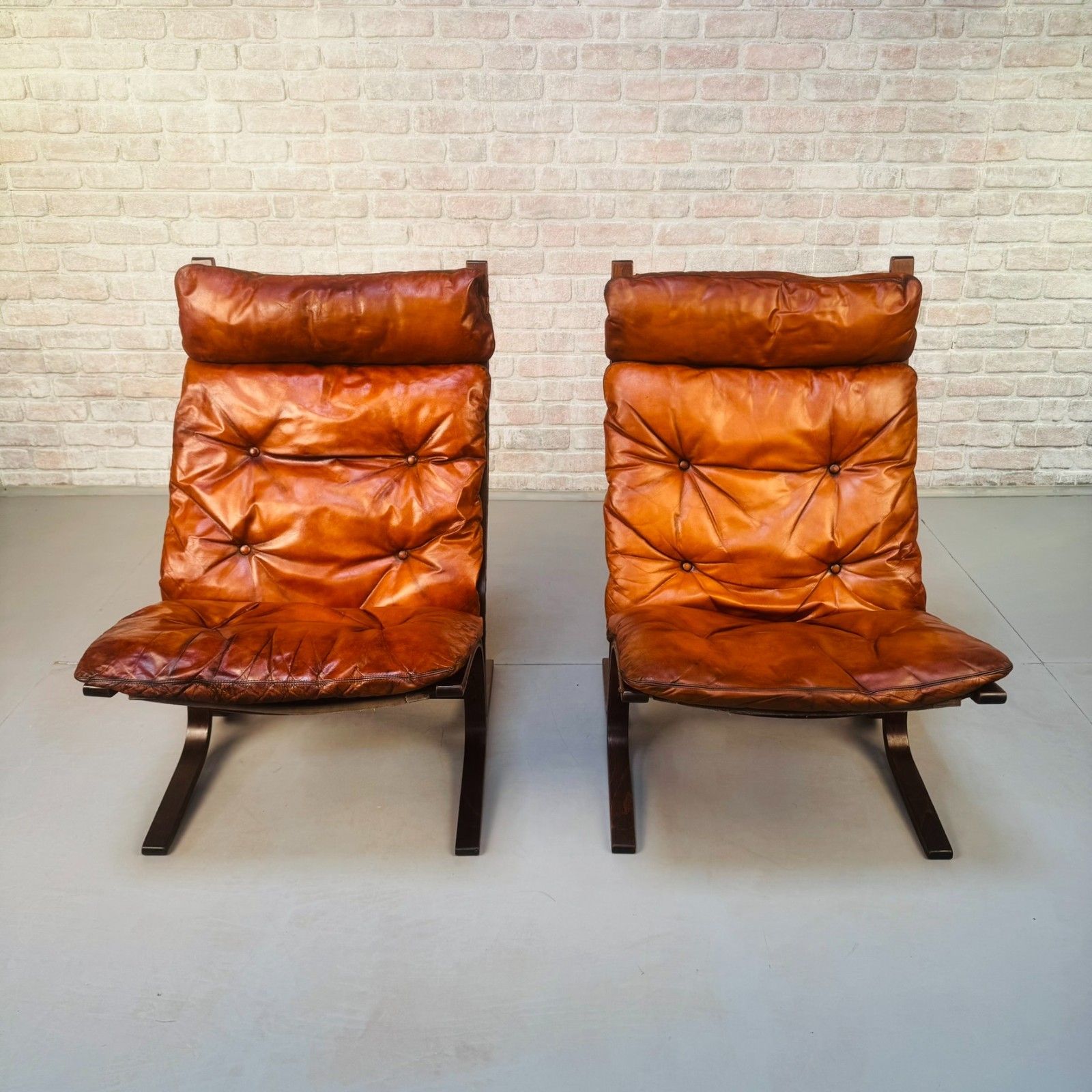 Pair Of 1970s Westnofa Siesta High Back Lounge Chairs By Ingmar Relling photo buy