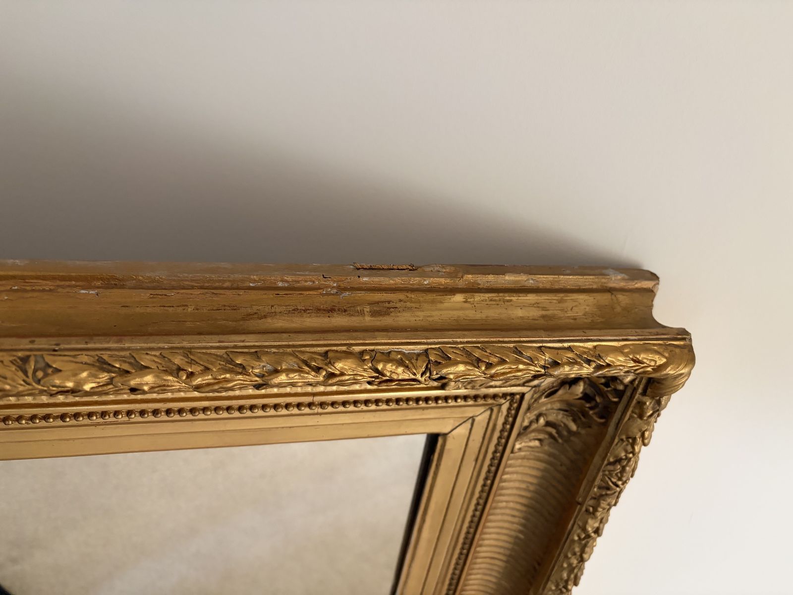 Antique French Louis XVI Giltwood Mirror photo vinterior