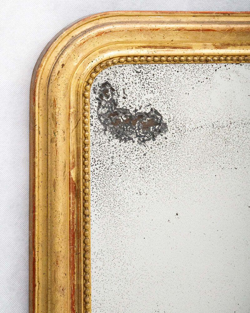 Set Van Twee 19e Eeuwse Kleine Franse Vergulde Rouge Louis Philippe Spiegels photo vintage