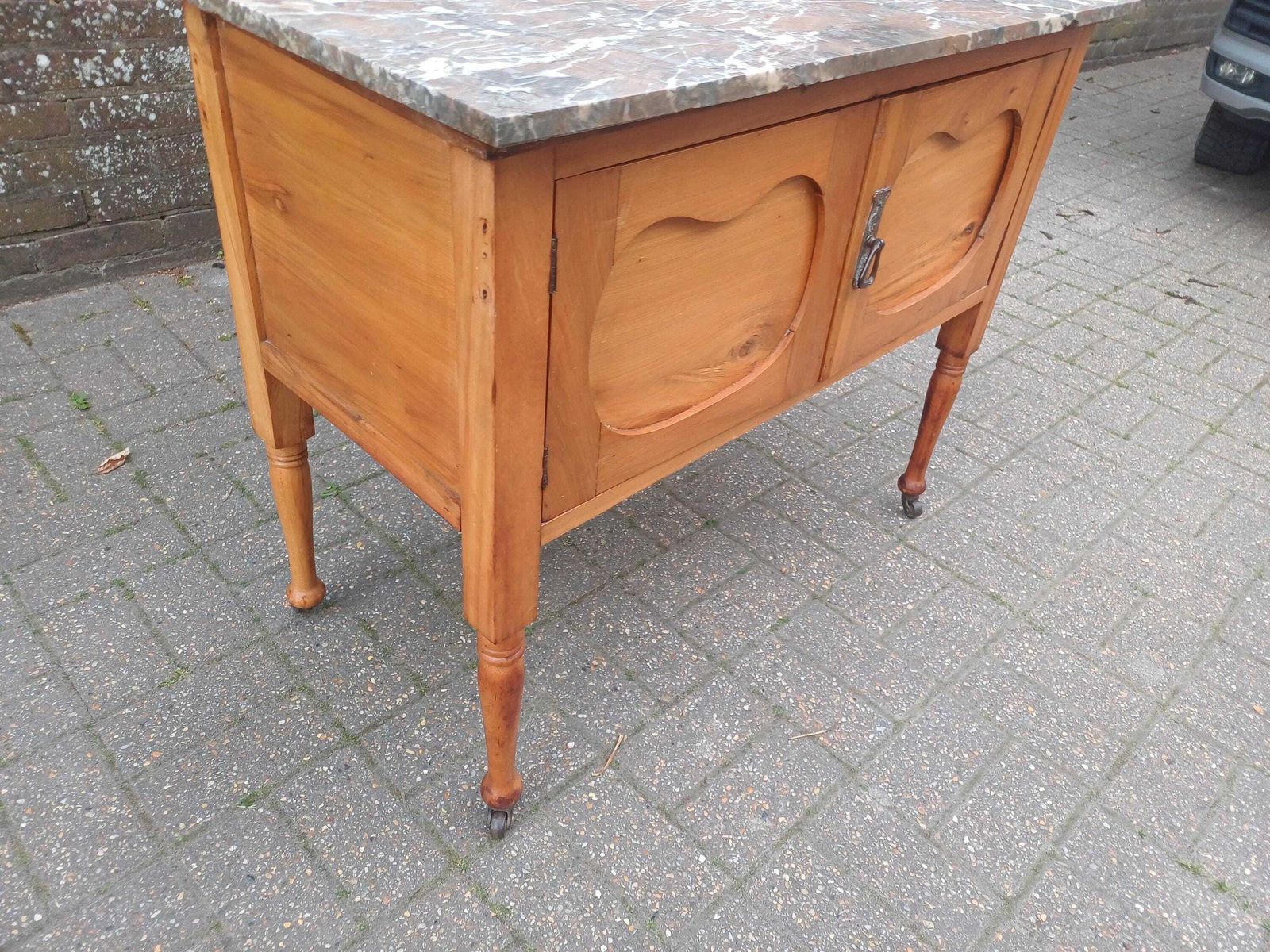 photo vinterior Antique Satinwood Washstand Dressing Table C1900 Marble Top Bevelled Mirror Art Nouveau Carved Vanity Cabinet On Castors