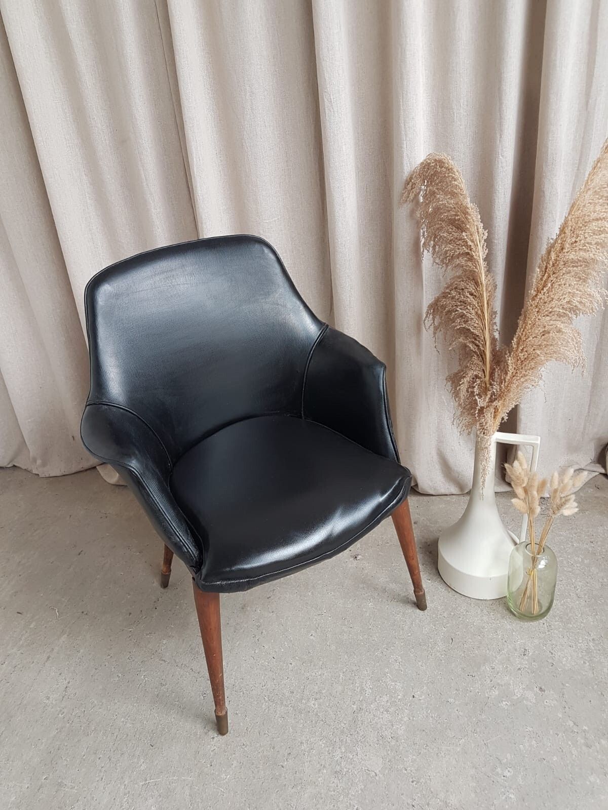 Vtg Mid Century Vinyl Leather Cocktail Chair Retro Danish Italian Design R536 photo Furniture