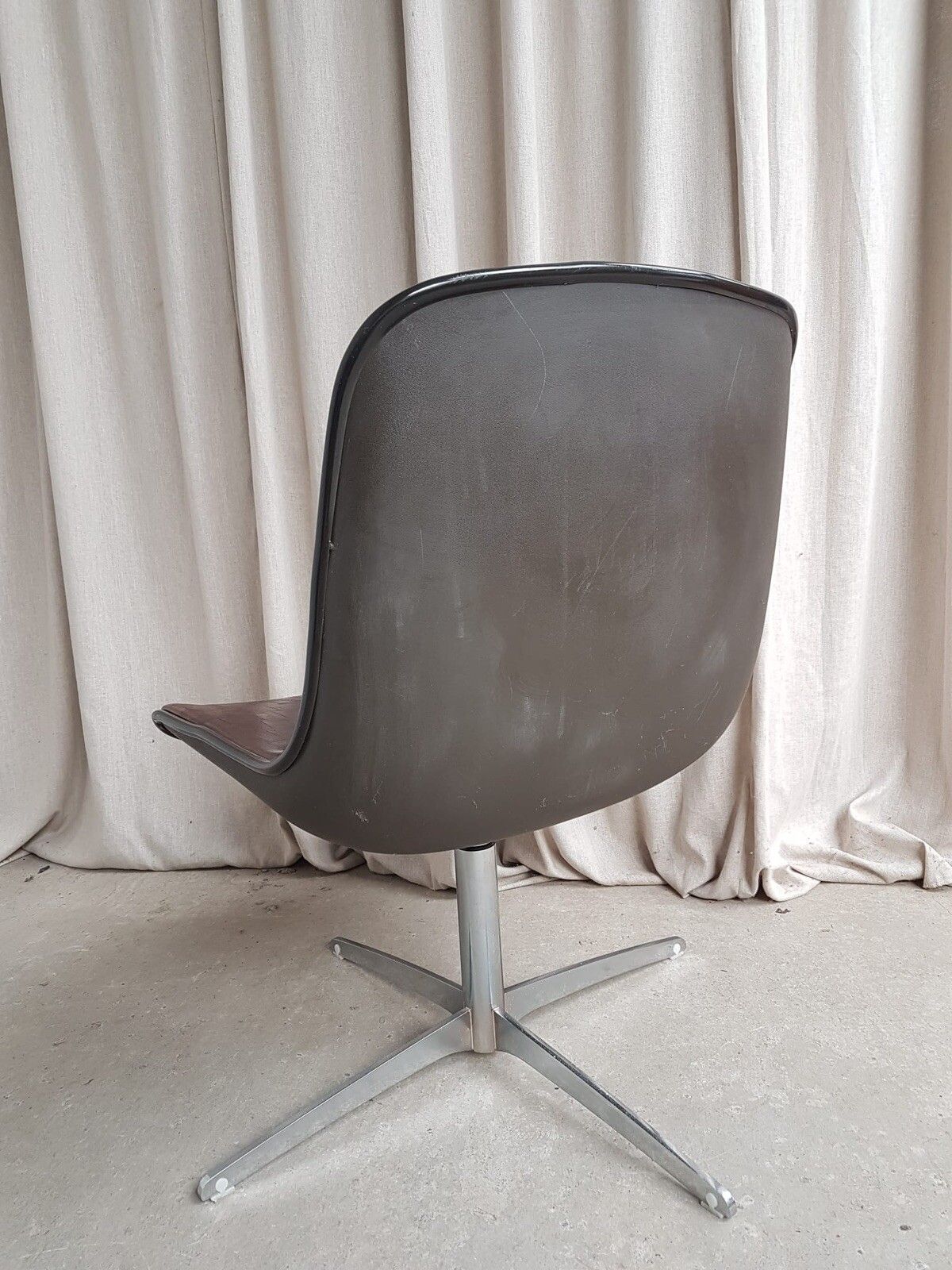 photo buy Vtg Mid Century Modernist Chrome Leather Swivel Chair By Charles Pollock #389
