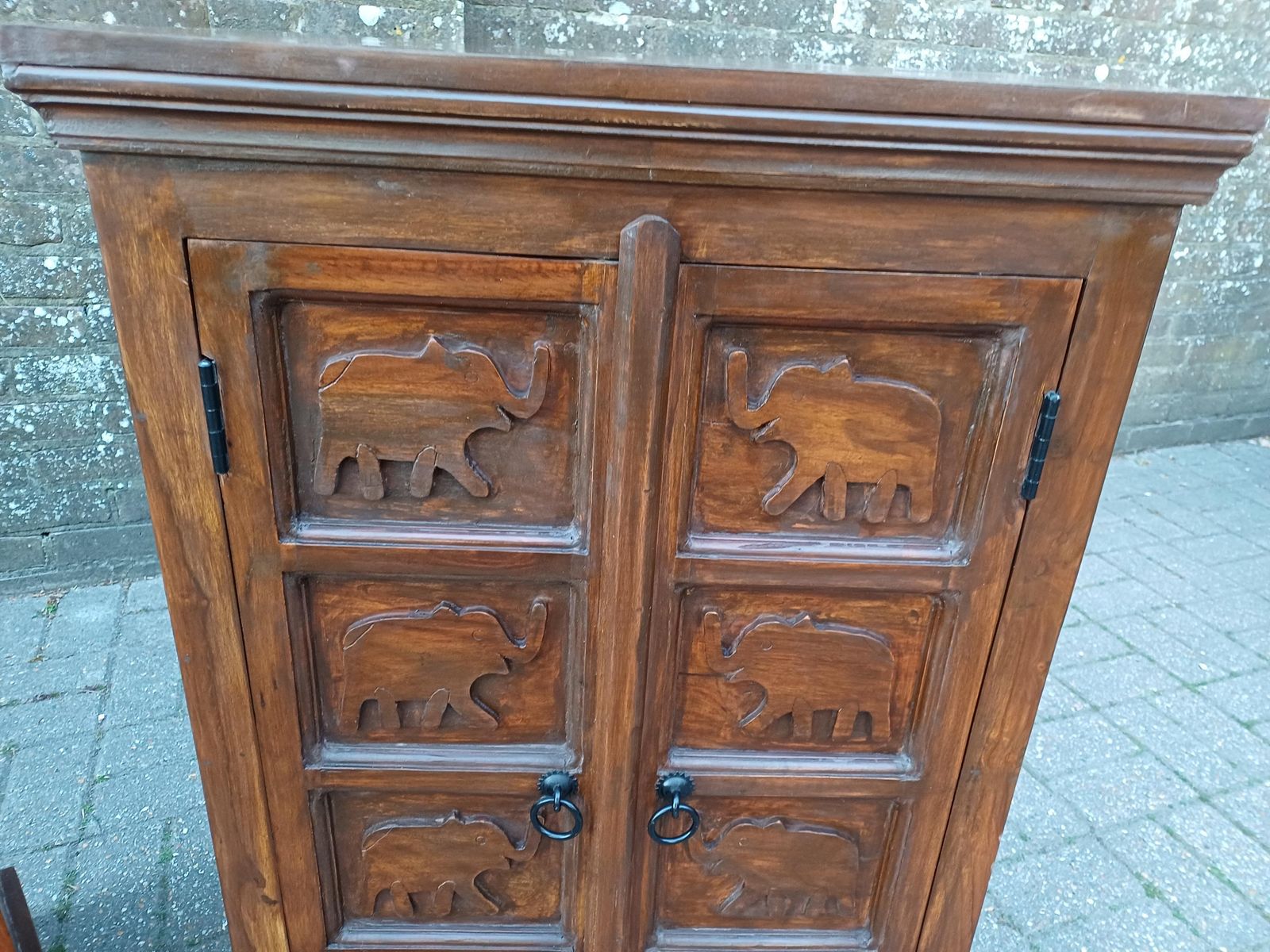 photo furniture Pair Vintage Teak Elephant Cupboards Shelving Unit Drawer Cabinet Mid Century Storage Solid Wood Bedside Cabinets