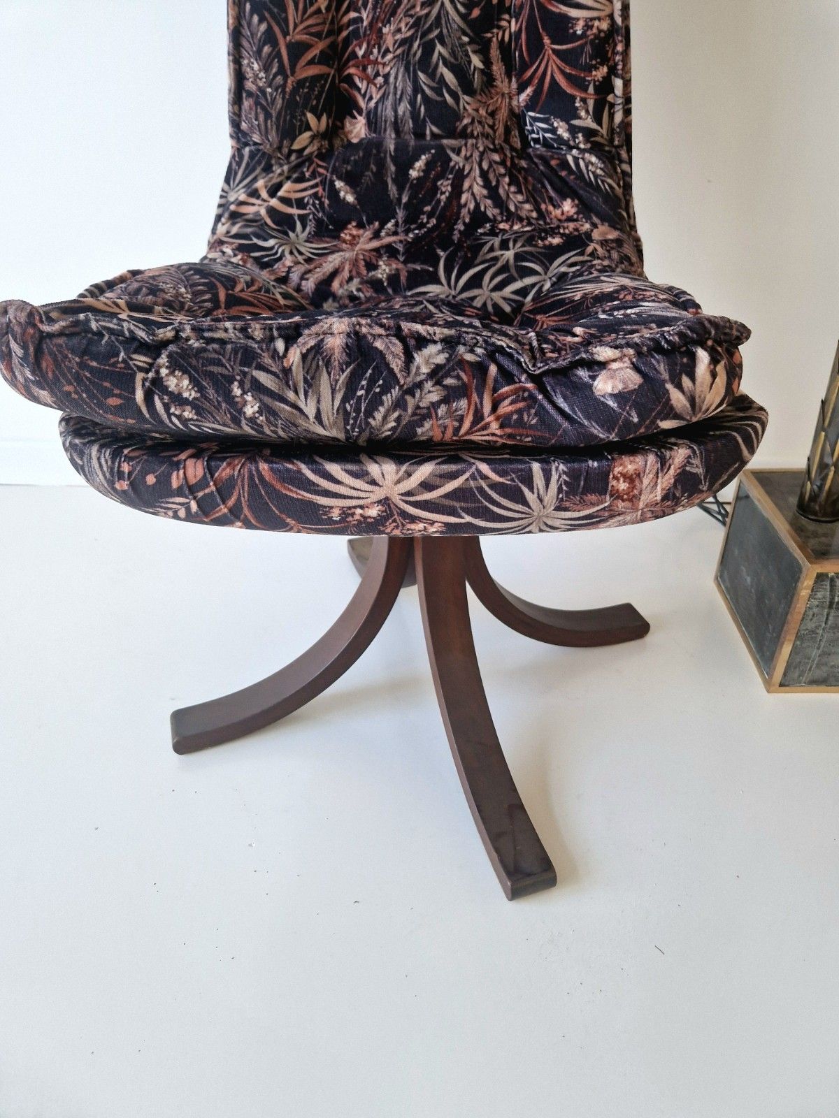 6 Vintage 1970s Norwegian Bentwood Dining Lounge Chairs Botanical Post Modern photo Furniture