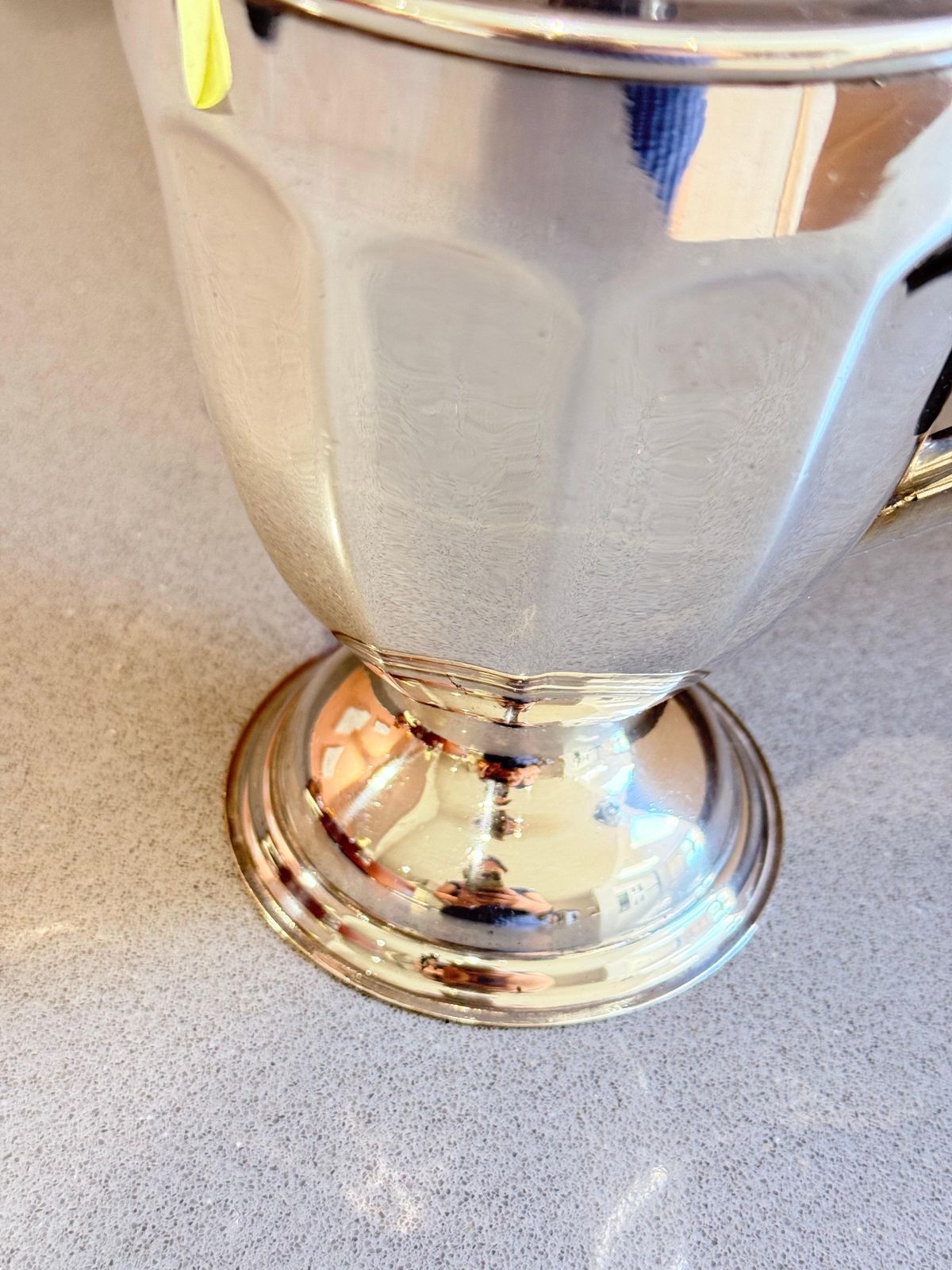 photo buy Cafetière vintage anglaise argentée Shuffleb, théière de style Art déco