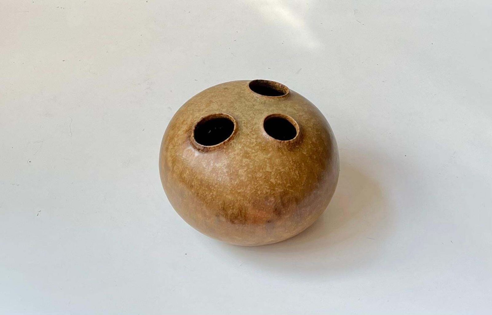 Organic Modern Moonfrog Vase In Brown Glaze By Kirsten Günther   Knabstrup 1960s photo Home Decor