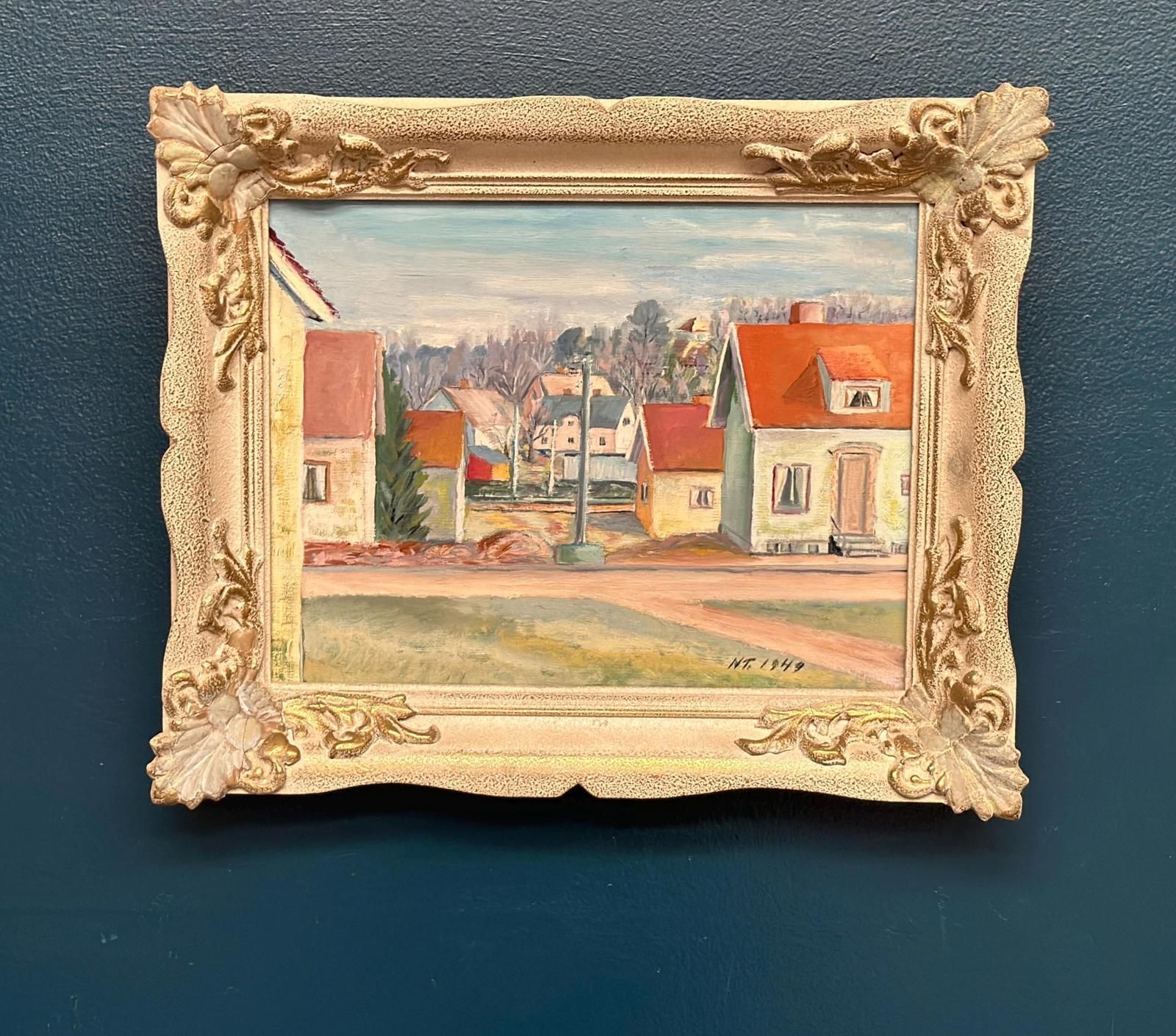 Original| Mid Century Oil On Canvas – “Village Street With Houses” By N.T. – Dated 1949 – Vintage & Framed – 37 × 44 Cm (14.6" × 17.3") photo vintage