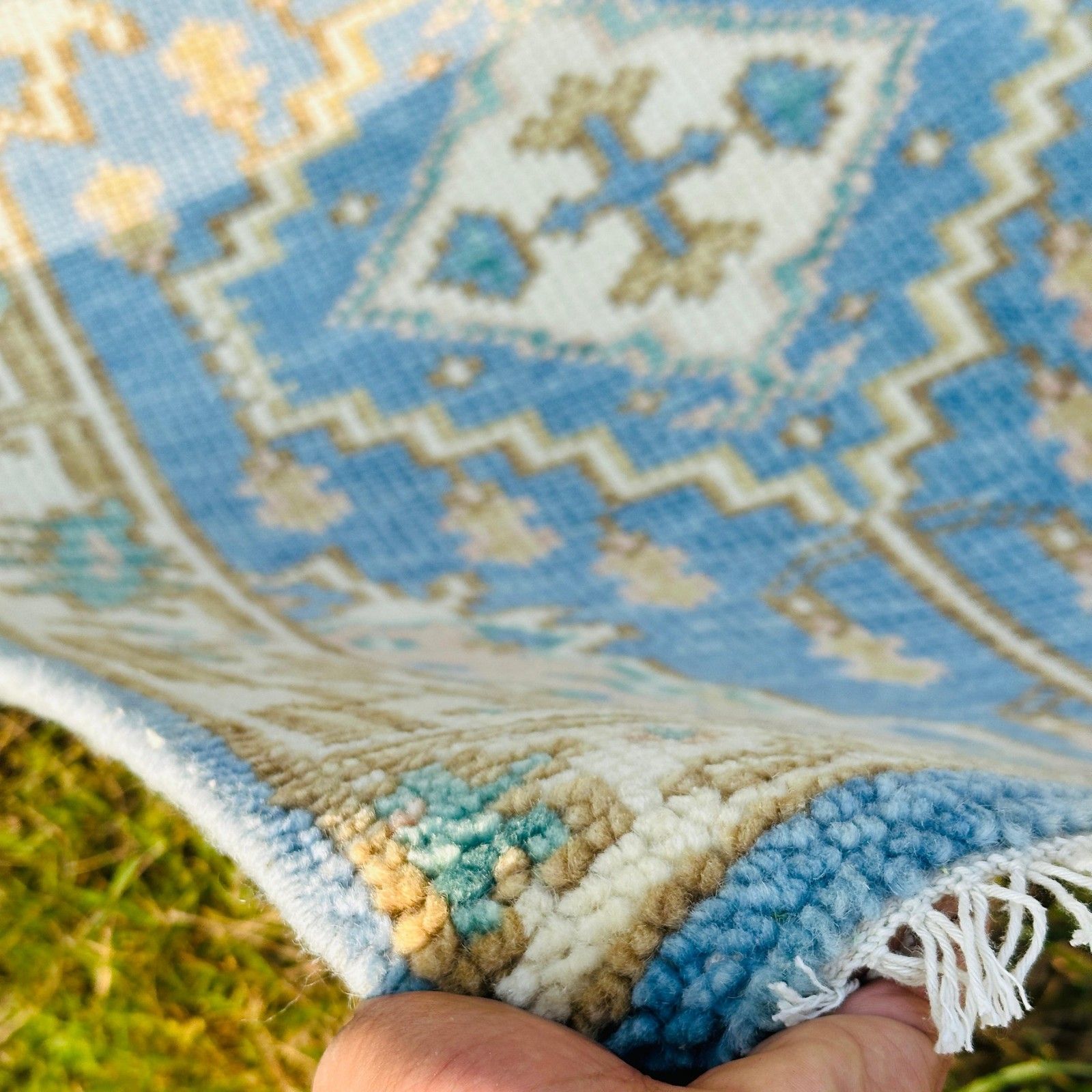 Tapis en laine Oushak fait main, motif médaillon bleu, 90 x 150 cm photo Textiles