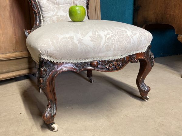 A Fine Pair Of Victorian Ladies And Gentlemans Parlour Chairs photo vinterior